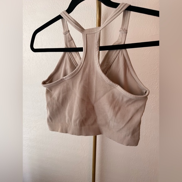 Beige Ribbed Seamless Sports Bra – Snap Front – Racerback – Size XL - Picture 2 of 3